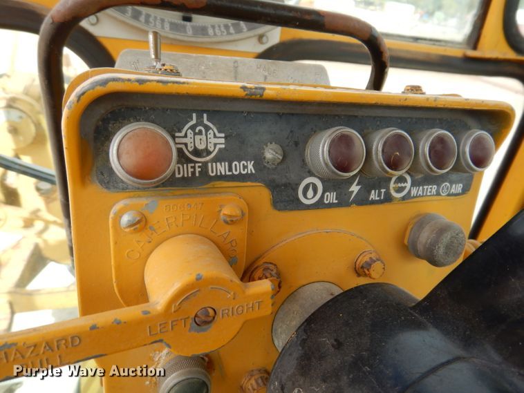 image for item EV9330 1979 Caterpillar 140G  motor grader