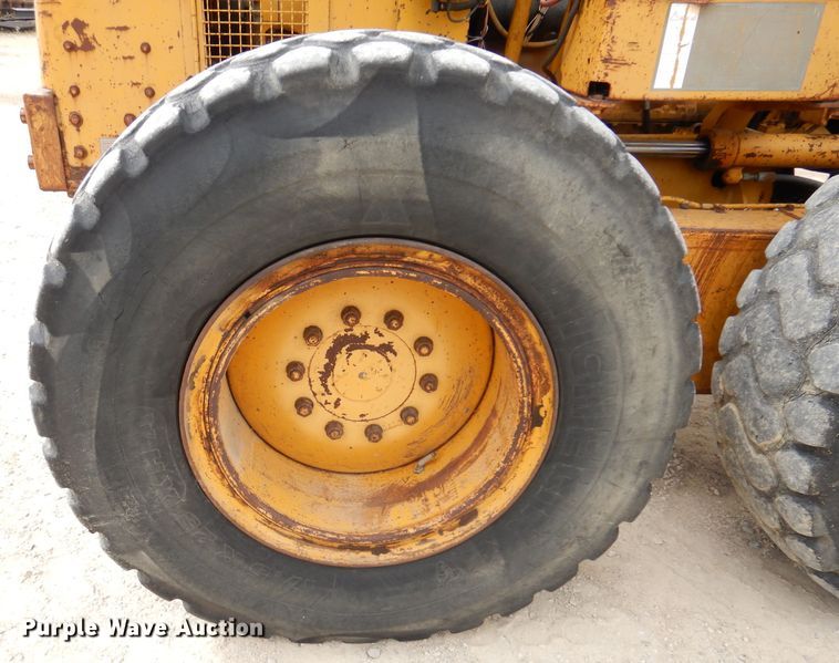 image for item EV9330 1979 Caterpillar 140G  motor grader