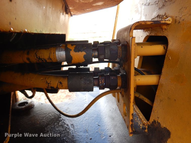 image for item EX9691 1969 Caterpillar 930  wheel loader