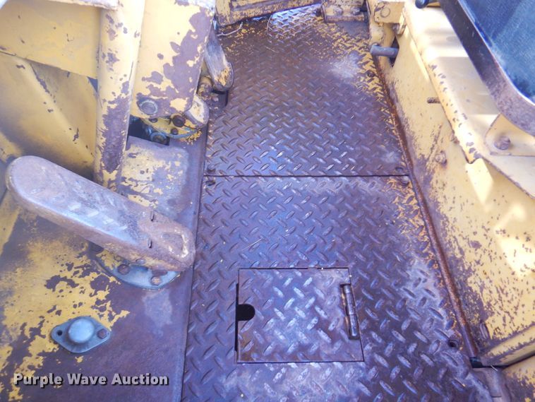 image for item EX9691 1969 Caterpillar 930  wheel loader