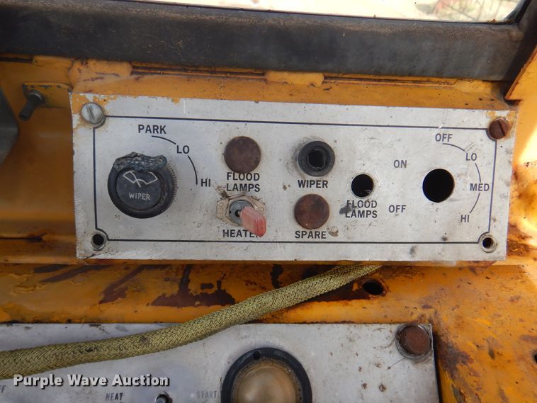 image for item EX9691 1969 Caterpillar 930  wheel loader