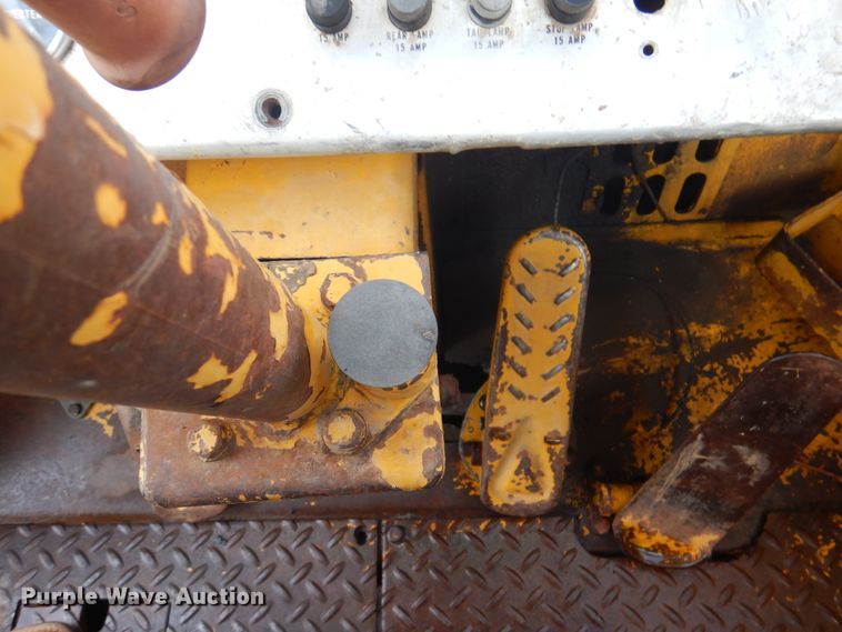 image for item EX9691 1969 Caterpillar 930  wheel loader
