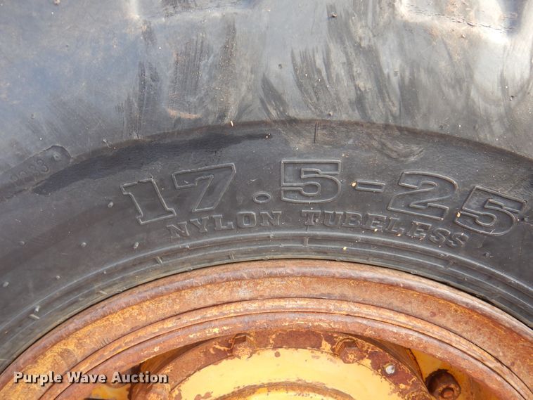 image for item EX9691 1969 Caterpillar 930  wheel loader