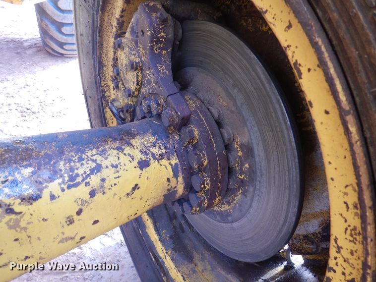 image for item EX9691 1969 Caterpillar 930  wheel loader