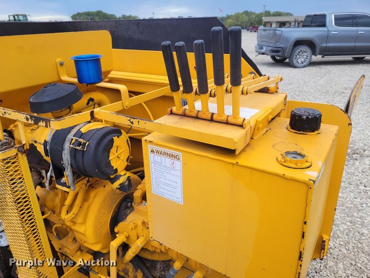 image for item FC9057 Puckett Paver 560  paver