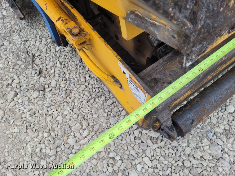 image for item FC9057 Puckett Paver 560  paver