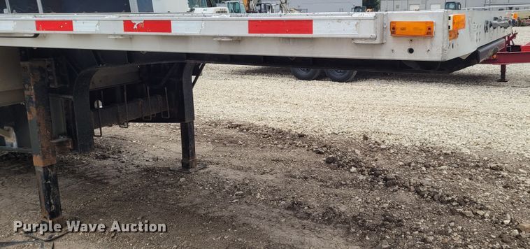 image for item FC9058 2006 Transcraft Eagle  drop deck equipment trailer