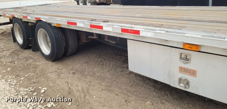 image for item FC9058 2006 Transcraft Eagle  drop deck equipment trailer