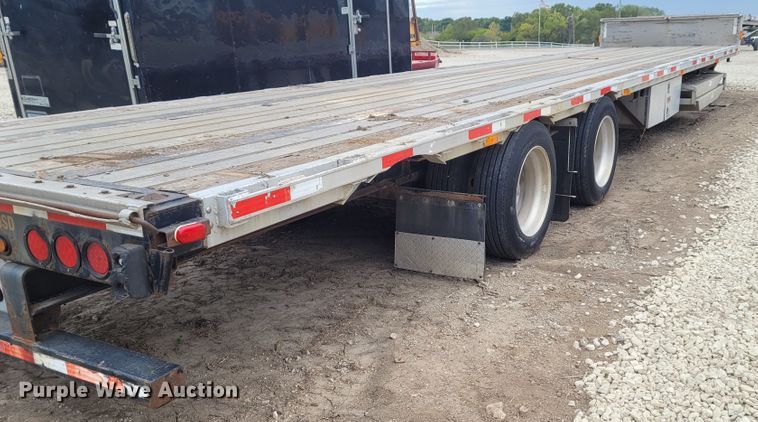 image for item FC9058 2006 Transcraft Eagle  drop deck equipment trailer