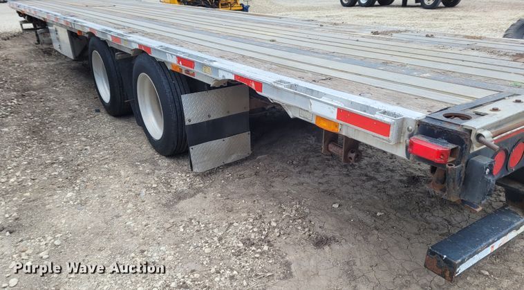 image for item FC9058 2006 Transcraft Eagle  drop deck equipment trailer