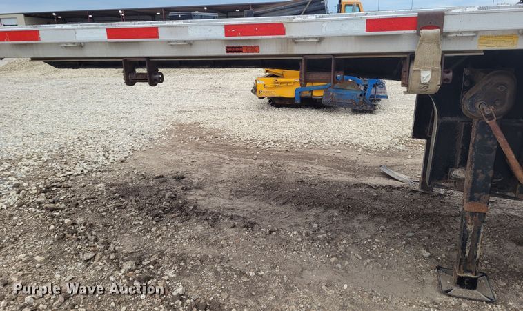 image for item FC9058 2006 Transcraft Eagle  drop deck equipment trailer