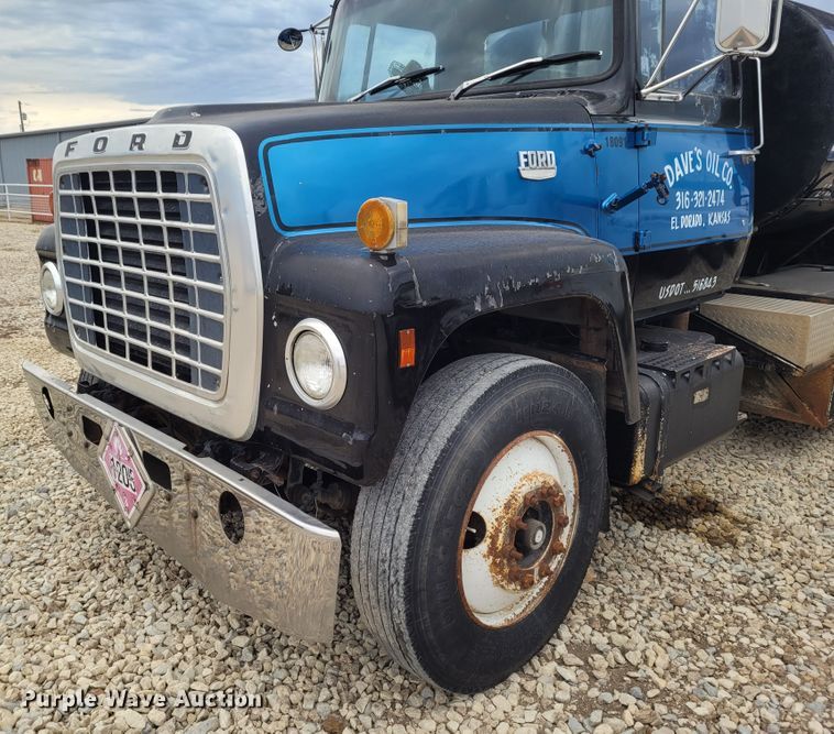 image for item FC9059 1970 Ford 9000  fuel truck