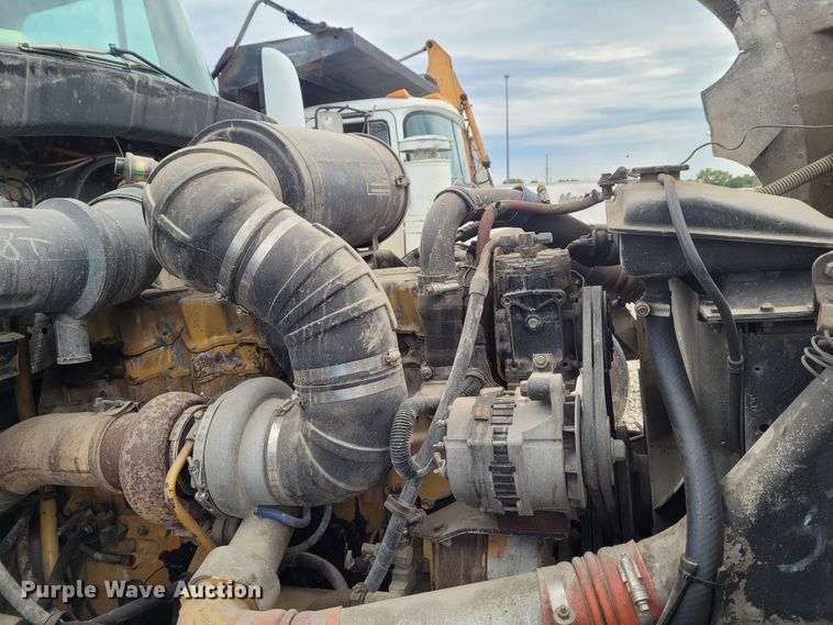 image for item FC9060 1994 Kenworth T600  fuel truck