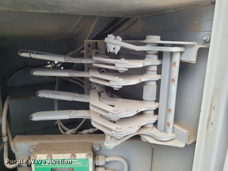 image for item FC9060 1994 Kenworth T600  fuel truck