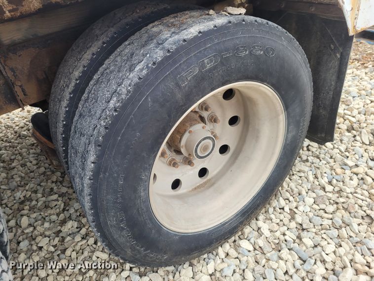 image for item FC9060 1994 Kenworth T600  fuel truck