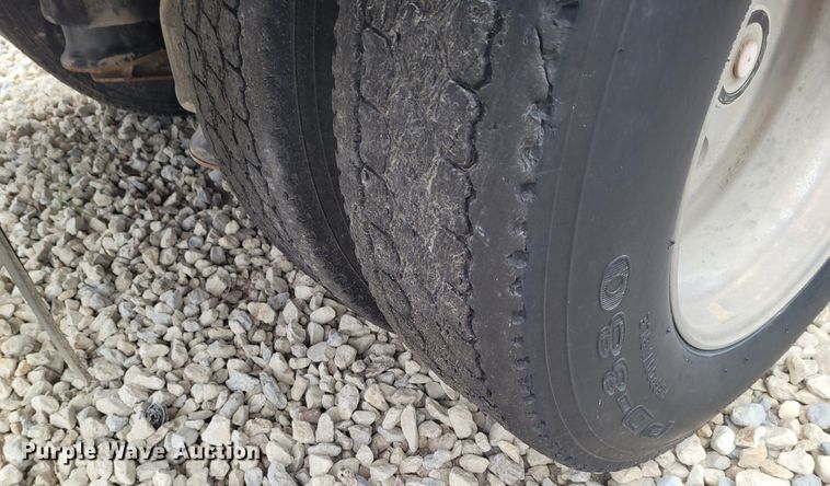 image for item FC9060 1994 Kenworth T600  fuel truck