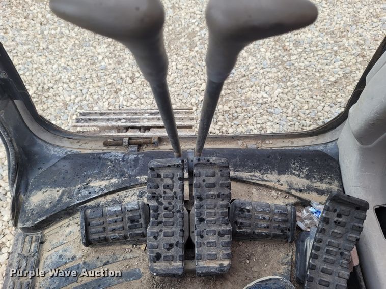 image for item FC9062 2001 Case CX130  excavator