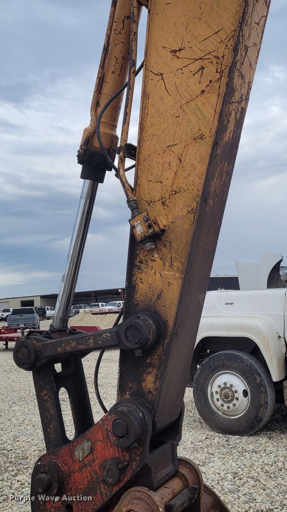 image for item FC9062 2001 Case CX130  excavator