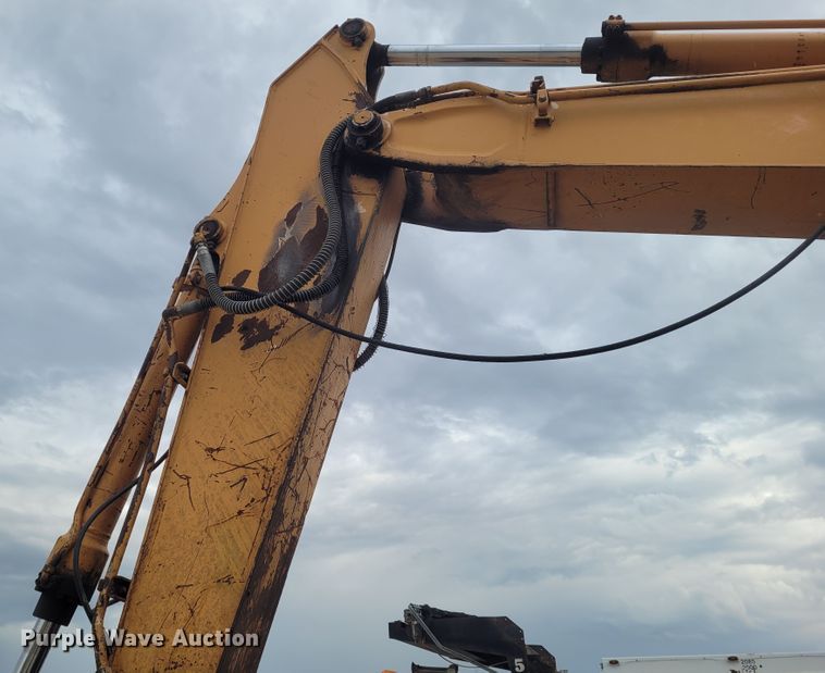 image for item FC9062 2001 Case CX130  excavator