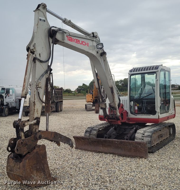 image for item FC9063 2005 Takeuchi TB175  mini excavator