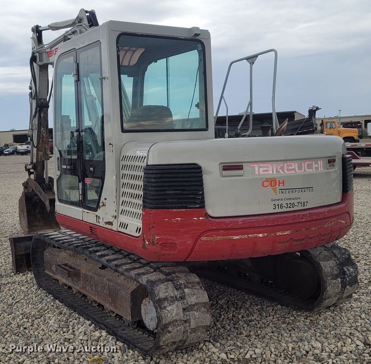 image for item FC9063 2005 Takeuchi TB175  mini excavator