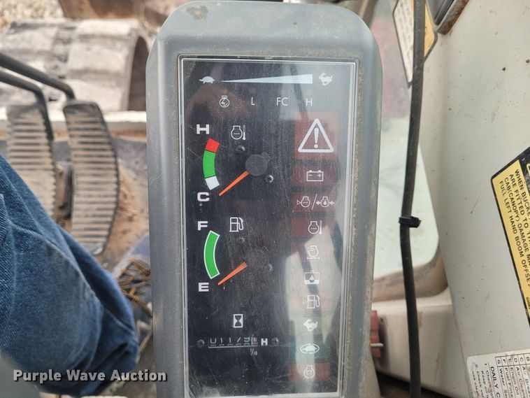 image for item FC9063 2005 Takeuchi TB175  mini excavator