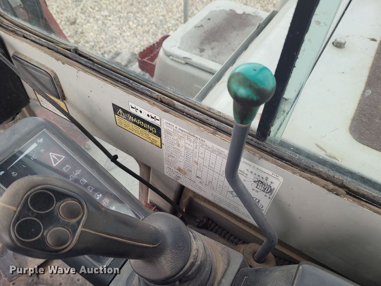 image for item FC9063 2005 Takeuchi TB175  mini excavator