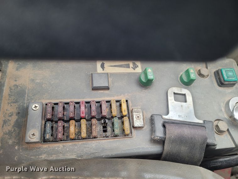 image for item FC9063 2005 Takeuchi TB175  mini excavator