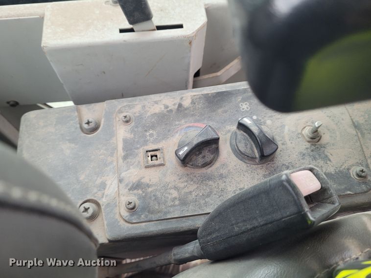 image for item FC9063 2005 Takeuchi TB175  mini excavator