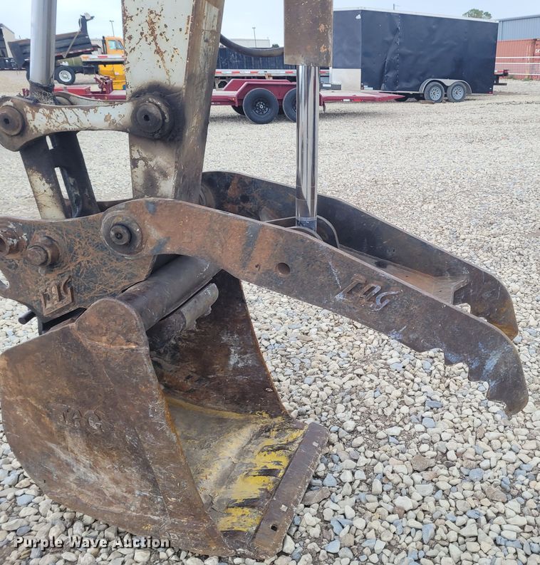 image for item FC9063 2005 Takeuchi TB175  mini excavator