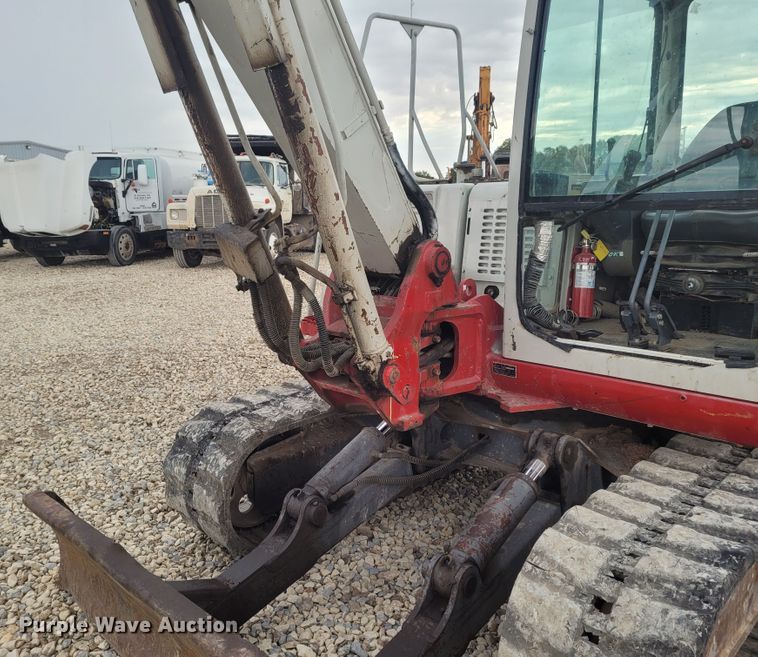 image for item FC9063 2005 Takeuchi TB175  mini excavator