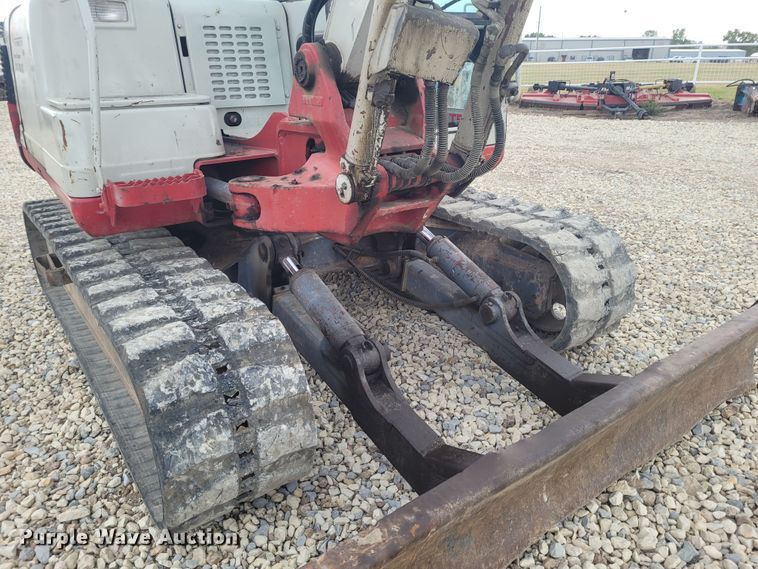 image for item FC9063 2005 Takeuchi TB175  mini excavator