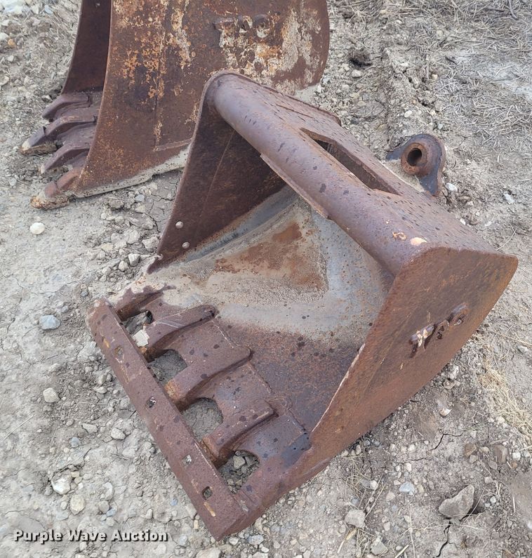 image for item FC9063 2005 Takeuchi TB175  mini excavator