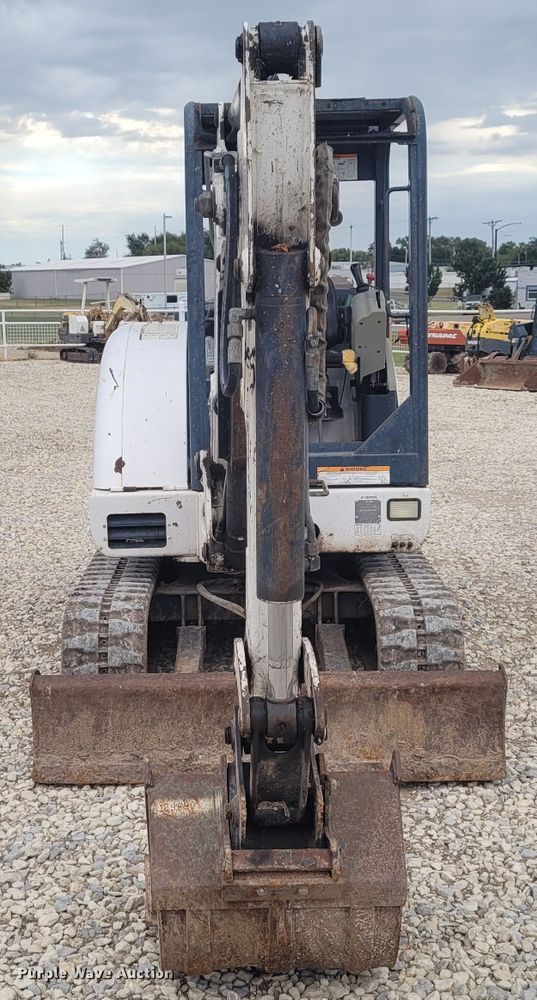 image for item FC9064 2002 Bobcat 331  mini excavator