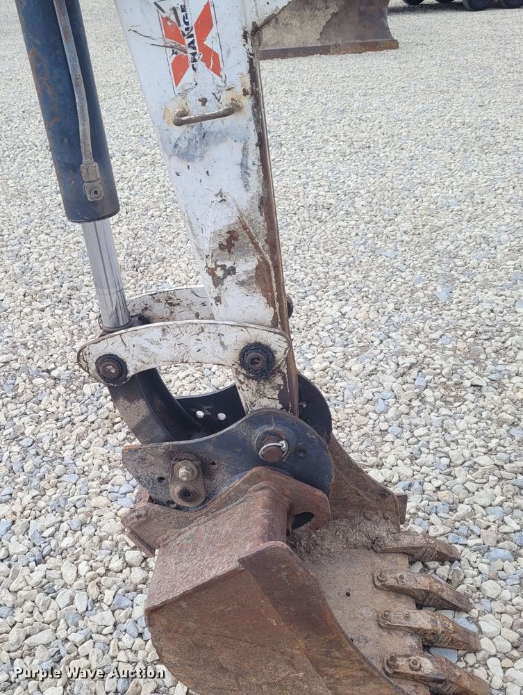 image for item FC9064 2002 Bobcat 331  mini excavator