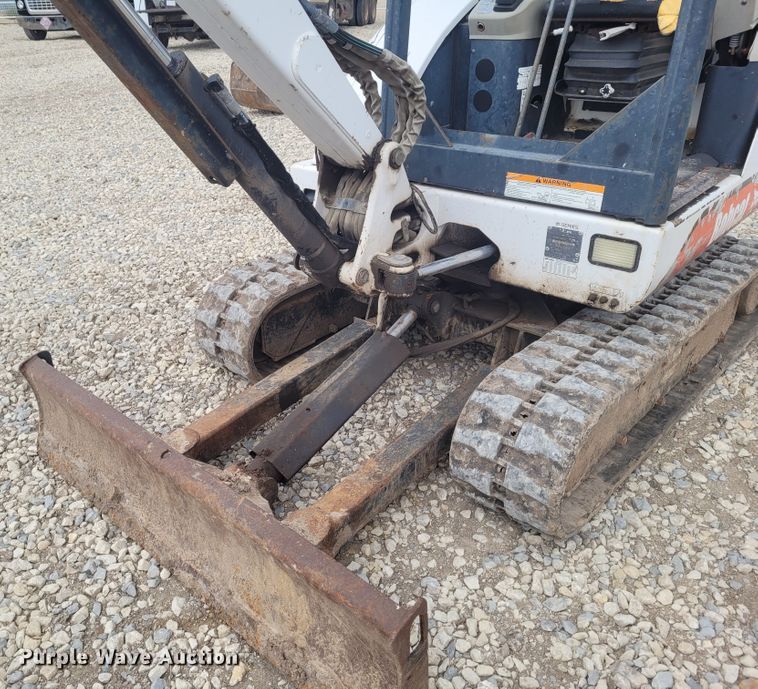 image for item FC9064 2002 Bobcat 331  mini excavator