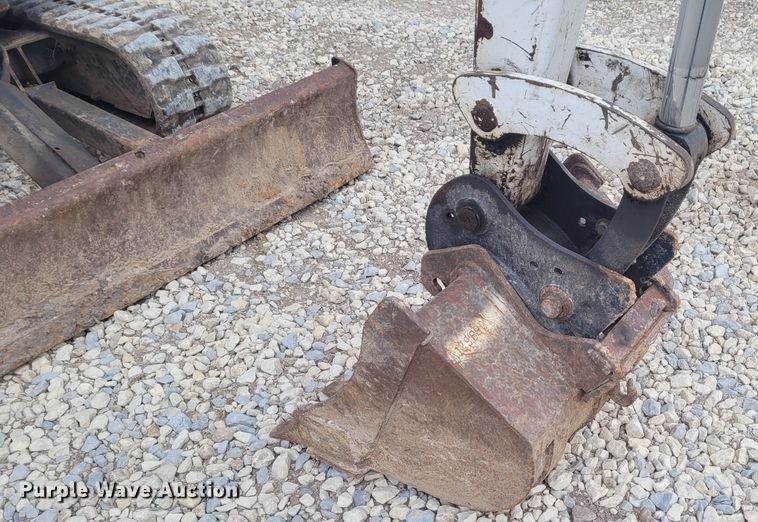 image for item FC9064 2002 Bobcat 331  mini excavator