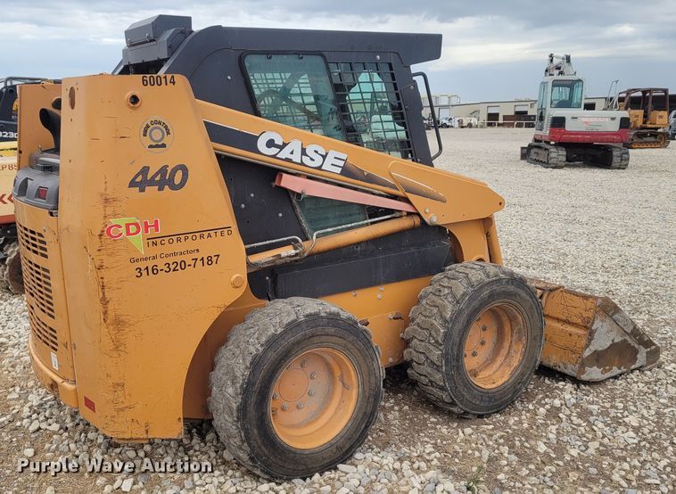 image for item FC9066 2006 Case 440  skid steer loader