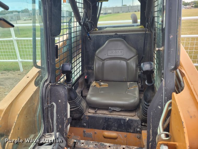 image for item FC9066 2006 Case 440  skid steer loader