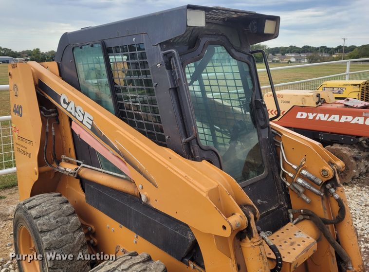 image for item FC9066 2006 Case 440  skid steer loader