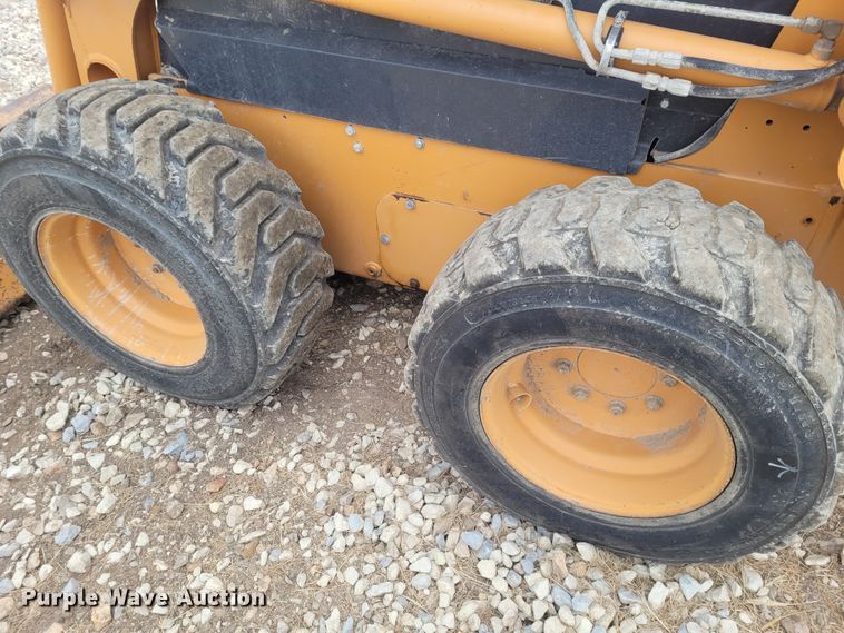 image for item FC9066 2006 Case 440  skid steer loader