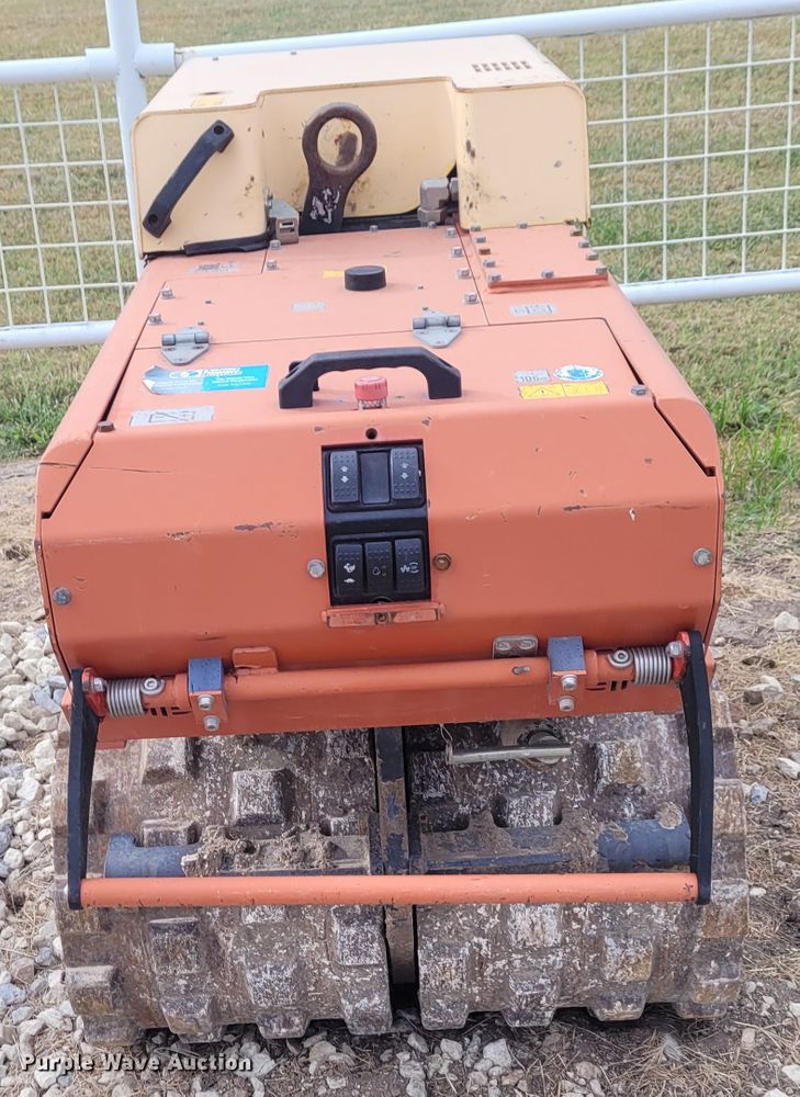 image for item FC9067 Dynapac LP8500  trench compactor