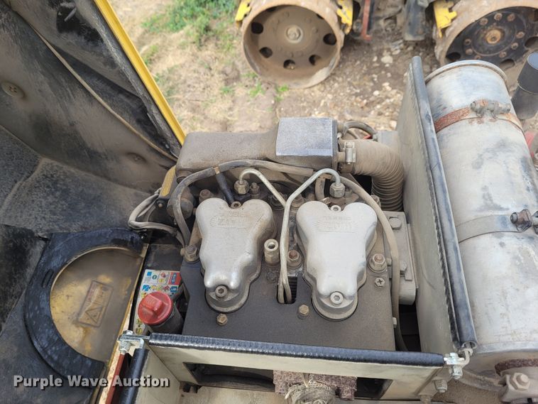 image for item FC9067 Dynapac LP8500  trench compactor