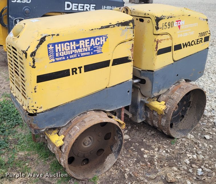 image for item FC9068 2005 Wacker RT70007  vibratory trench compactor