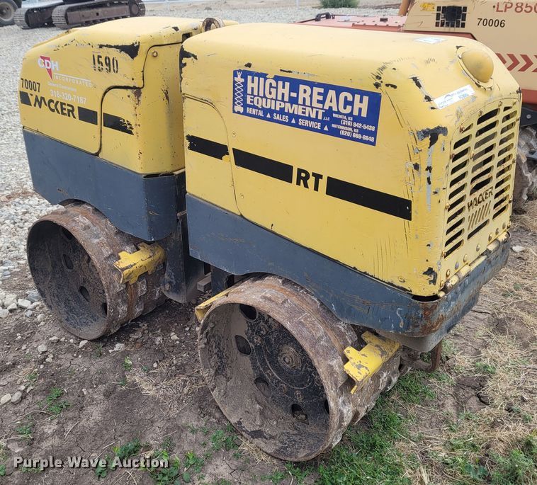 image for item FC9068 2005 Wacker RT70007  vibratory trench compactor