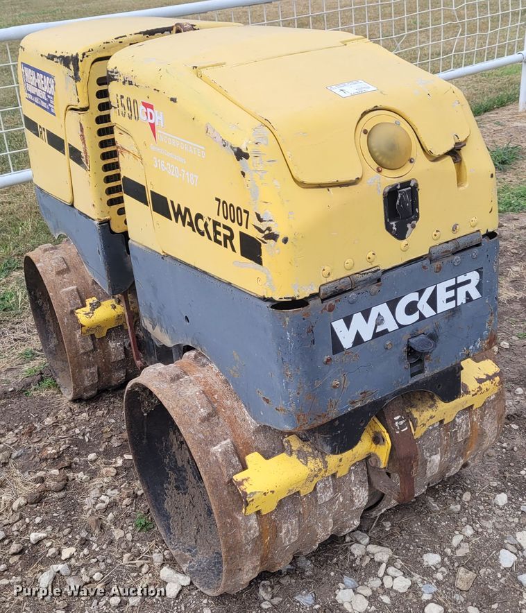image for item FC9068 2005 Wacker RT70007  vibratory trench compactor