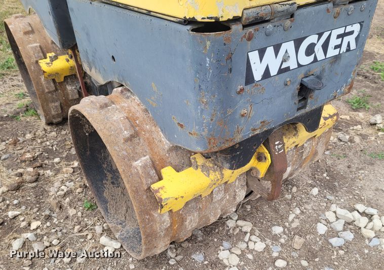 image for item FC9068 2005 Wacker RT70007  vibratory trench compactor
