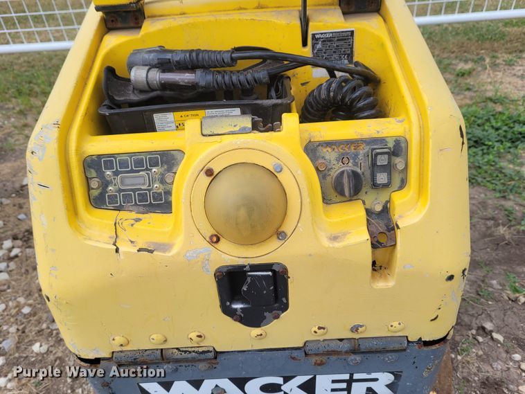 image for item FC9068 2005 Wacker RT70007  vibratory trench compactor