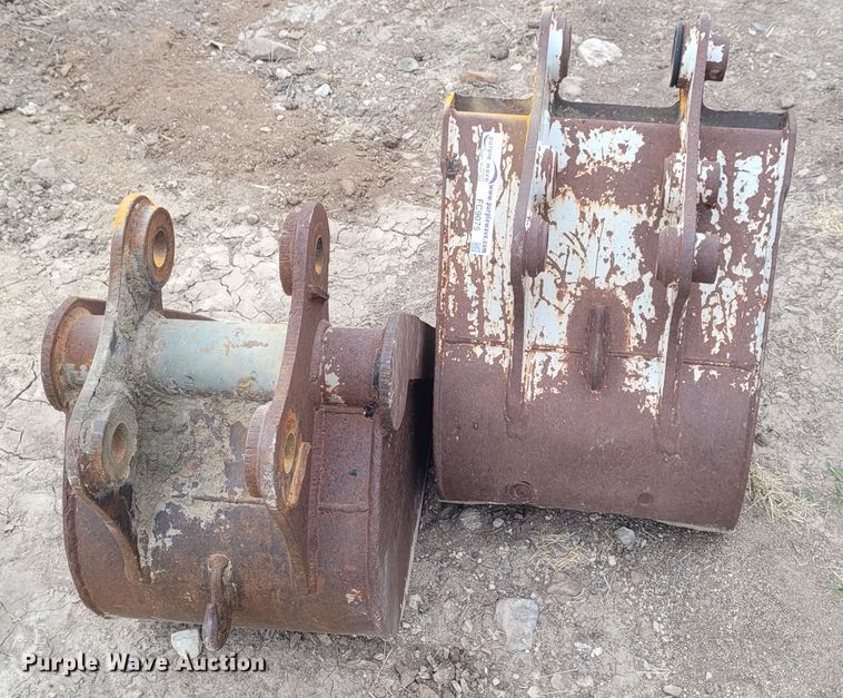 image for item FC9075 (2) backhoe buckets