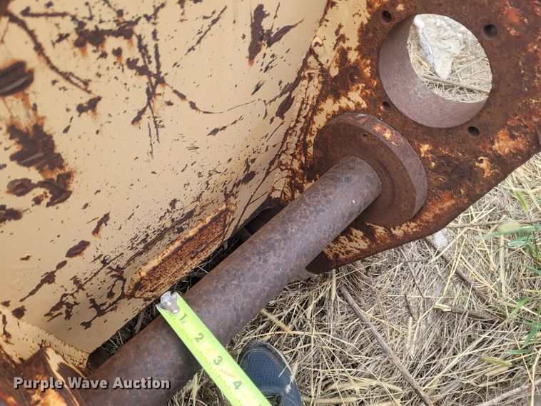 image for item FC9076 Hensley  24"W excavator bucket